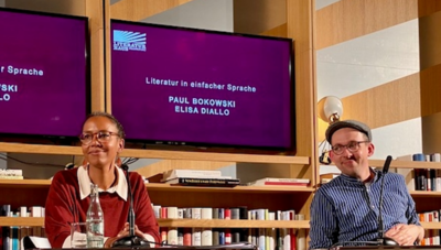 Foto zeigt Elisa Diallo und Paul Bokowski bei der Lesung im Literaturhaus.